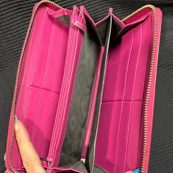 Gucci Soho Long Continental Patent Leather Wallet - Picture 2 of 8